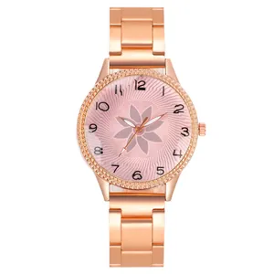 Damen-Armbanduhr in Roségold mit rosa Zifferblatt, Blumenmuster und funkelnden Steinen