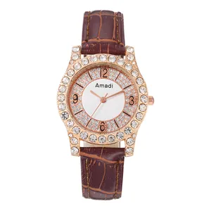 Orologio Amadi al quarzo da donna con cassa in oro rosa, strass e cinturino marrone