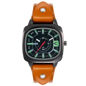 Montre homme en cuir avec boîtier carré en métal noir et détails de cadran vert vif