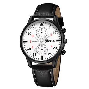 Gros plan d'une montre Geneva à quartz avec cadran blanc et bracelet en cuir noir surpiqué