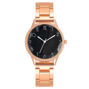 Elegante orologio da donna in oro rosa con quadrante nero testurizzato e cinturino in acciaio