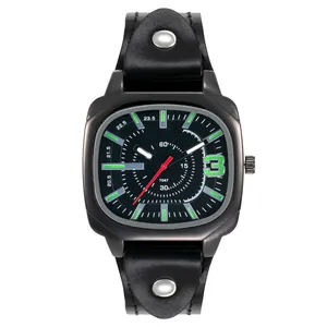 Montre à quartz pour hommes avec boîtier carré noir et index lumineux verts élégants