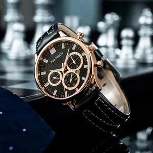 Orologio cronografo da uomo con cinturino in pelle nera e cassa in metallo oro rosa