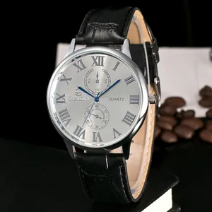 Orologio al quarzo classico da uomo con numeri romani e cinturino in pelle nera