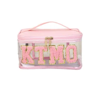 Rosa quadratische PVC Kulturtasche mit KTMO Chenille Buchstaben und Griff