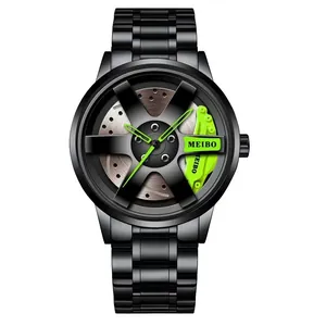 Detalle de reloj para hombre con esfera de llanta negra y pinza de freno verde brillante
