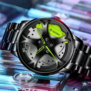 Makroaufnahme einer Herren-Felgen-Uhr mit grünem Bremssattel und Metallarmband