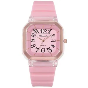 Orologio al Quarzo Quadrato alla Moda da Donna Grandi Numeri Arabi Display Analogico Cinturino in Silicone Cassa in Lega Trasparente Casual da Polso