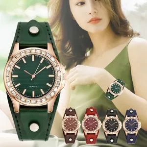 Women's Vintage Quartz Watch Rhinestone Bezel Wide Leather Cuff Strap With Rivets Fashion Ladies Wristwatch Jewelry Gift