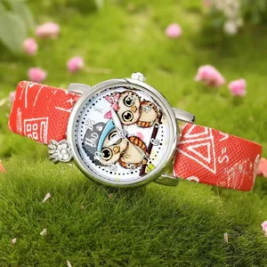 Orologio per bambini al quarzo con gufo, strass e cinturino in tela rosso sull'erba