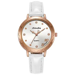 Orologio al quarzo donna con cinturino in pelle bianca e quadrante in oro rosa e strass