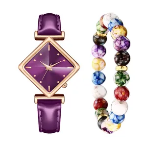 Schicke lila Armbanduhr mit Rauten-Zifferblatt und buntem Marmor-Perlenarmband