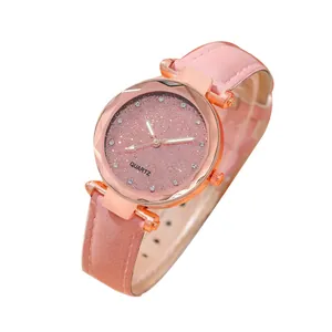 Montre quartz femme avec cadran scintillant rose et verre facetté sur bracelet rose