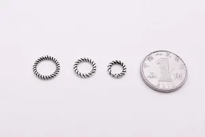 Drei Größen von gedrehten S925 Sterlingsilber-Perlen für DIY-Schmuck mit Abmessungen