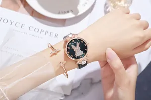 Elegante set orologio con coniglio in oro rosa e bracciale con api con cinturino in pelle
