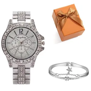 Coffret montre femme argentée et bracelet étoile sertis de strass scintillants