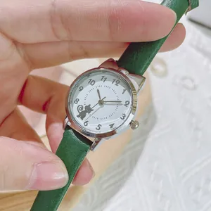 Orologio al quarzo con orecchie di gatto e cinturino in pelle verde scuro per bambine