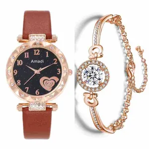 Coffret montre femme et bracelet avec bracelet en cuir brun et cadran cœur or rose