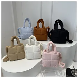 Détails de sacs à main matelassés en six coloris, style minimaliste et rembourré tendance