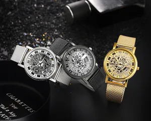 Trois montres à quartz squelettes de luxe avec bracelets en maille argent, or et noir