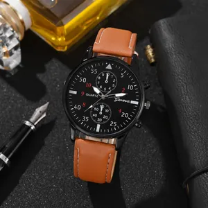 Detalle de reloj de cuarzo de negocios con esfera negra y correa de cuero marrón