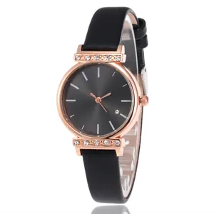 Montre quartz femme avec bracelet en cuir noir et accents strass or rose