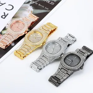 Luxus Damen Quarzuhr und Armband Set mit Strasssteinen in Gold, Silber und Roségold