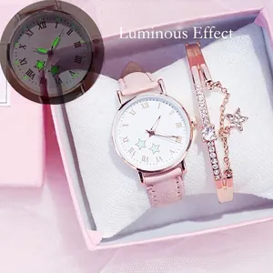 Ensemble Montre à Quartz et Bracelet pour Femme Motif Étoile Chiffres Romains Lumineux Boîtier Or Rose Bracelet Similicuir