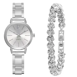 Damen-Set mit silberner Edelstahluhr und Herzarmband in eleganter Geschenkbox-Optik