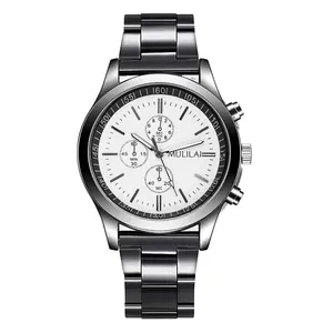 Dettaglio dell'orologio Mulilai da uomo con quadrante bianco e cinturino in acciaio nero