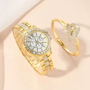 Luxuriöse goldene Uhr mit Strasssteinen und Schmetterlingsarmband im Geschenkset