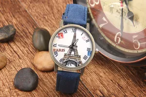 Orologio al quarzo retrò con quadrante Torre Eiffel e numeri romani su cinturino denim