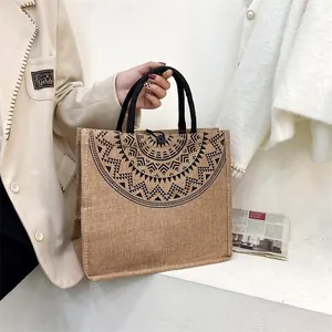 Retro linnen draagtas met geometrische mandala-print en zwarte geweven handvatten voor dames