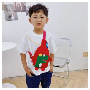 Sac bandoulière dinosaure rouge pour enfant porté avec sangle réglable et fermeture
