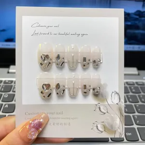 Handmade Press On Nails Resin Full Cover False Nails With 3D Flower Artificial Pearl Rhinestone Elegant Fake Nails For Women Wear
