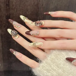 Faux Ongles à Presser Faits Main Caramel Café Français Œil de Chat Luxe Strass Künstliche Perles Forme Cercueil Ovale Pour Femmes Fête