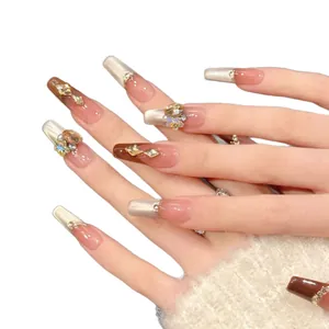 Faux ongles œil-de-chat français en forme de cercueil marron avec strass et perles