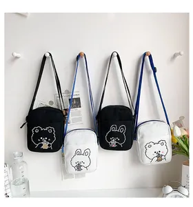 Lindos bolsos bandolera de lona para niñas con adorables estampados de osos y conejitos