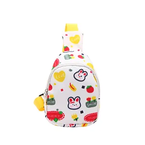 Süße weiße Kinder-Brusttasche aus Segeltuch mit Hasen-Prints und gelbem Gurt