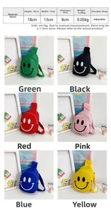 Détail des mini sacs de poitrine en nylon avec smileys en six couleurs vives