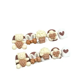 Handgemachte Bären- und Cupcake-Aufdrücknägel für Kinder in Braun und Creme