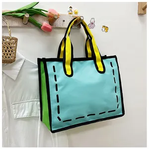 Detail der 2D-Cartoon-Stofftasche mit dicken schwarzen Konturen und mintgrüner Oberfläche