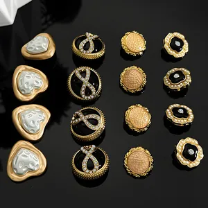 Exquisite Metal Decorative Buttons For Women Coat Suit DIY Accessories Heart Flower Infinity Design Gold Garment Buttons