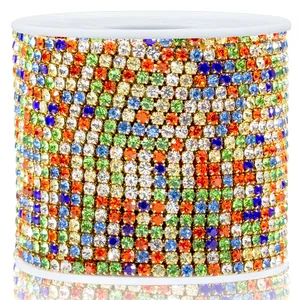 Catena di strass colorati su rocchetto per creazione di collane e bracciali DIY