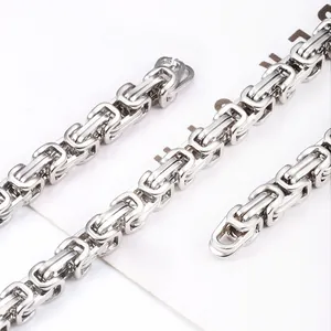 Collier chaîne byzantine de 4mm en acier inoxydable poli au style industriel robuste