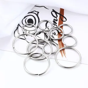 Anillas abiertas de acero inoxidable en varios tamaños para la creación de joyas DIY