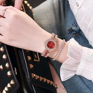 Set orologio al quarzo lussuoso oro rosa con quadrante rosso glitter e bracciale