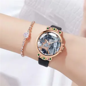 Montre femme or rose motif cerf avec strass colorés et ensemble bracelet cœur