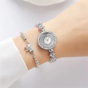 Set orologio al quarzo argento di lusso e bracciale con farfalla di strass da donna