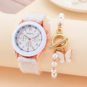 Minimalistisches weißes Silikon-Uhrenset mit Roségoldgehäuse und Perlenarmband